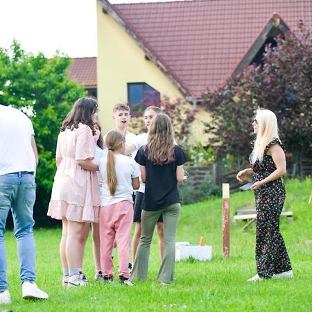 Aseltur Brasov Hotel Luaran gambar
