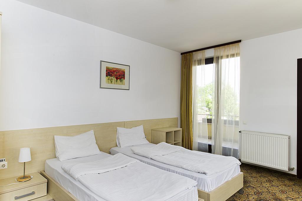 Aseltur Brasov Hotel Luaran gambar