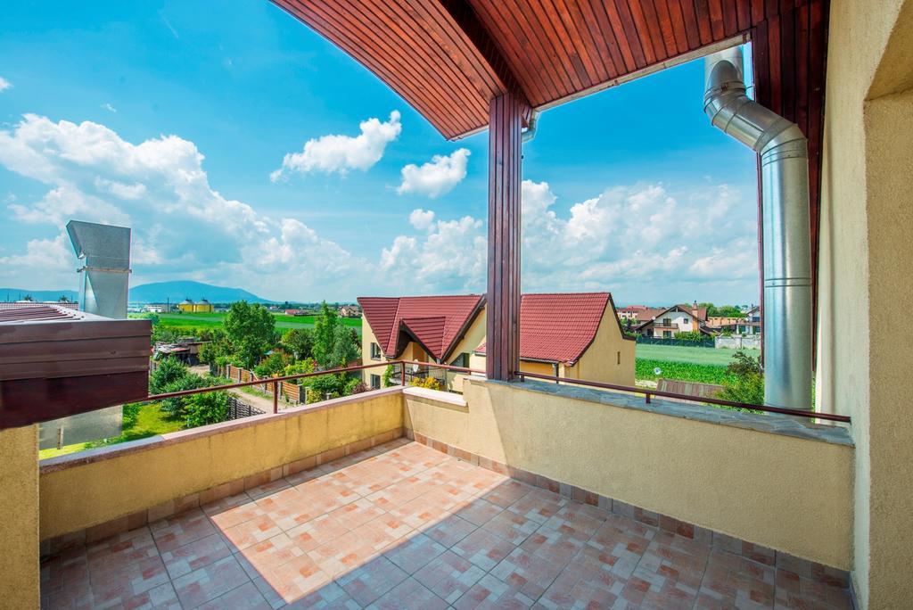 Aseltur Brasov Hotel Luaran gambar