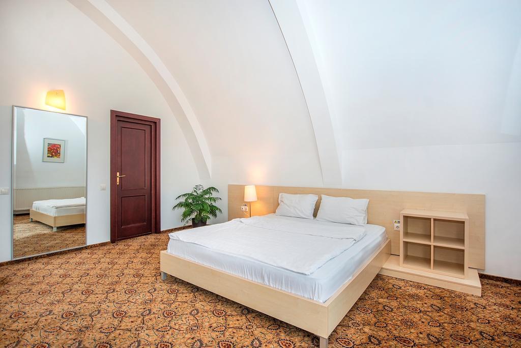 Aseltur Brasov Hotel Luaran gambar