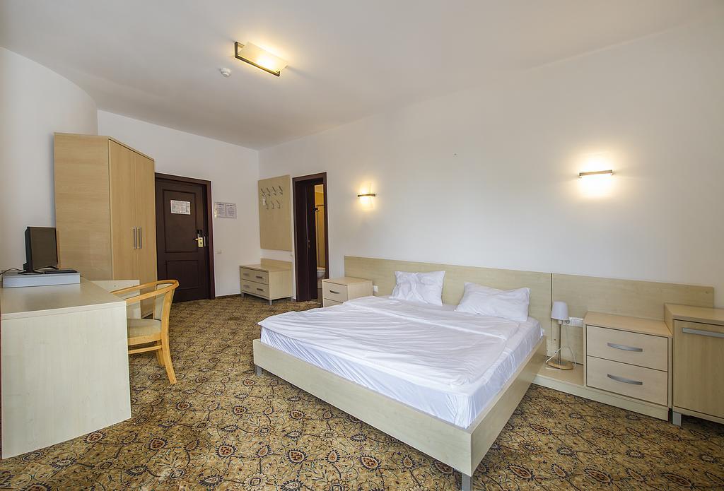 Aseltur Brasov Hotel Luaran gambar