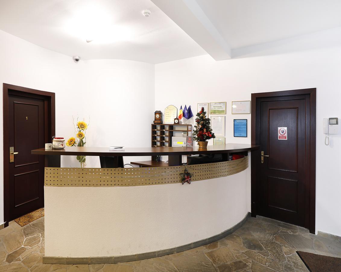 Aseltur Brasov Hotel Luaran gambar