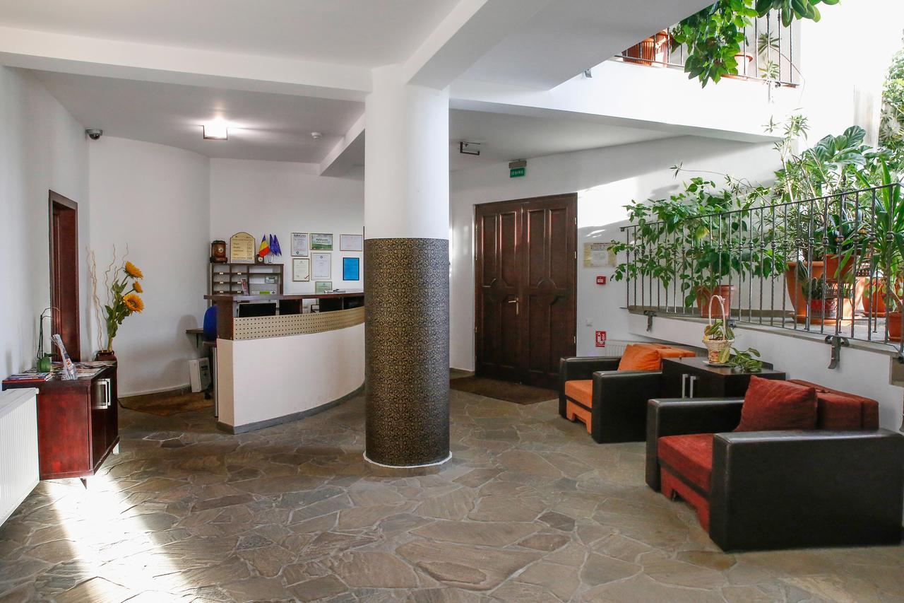 Aseltur Brasov Hotel Luaran gambar