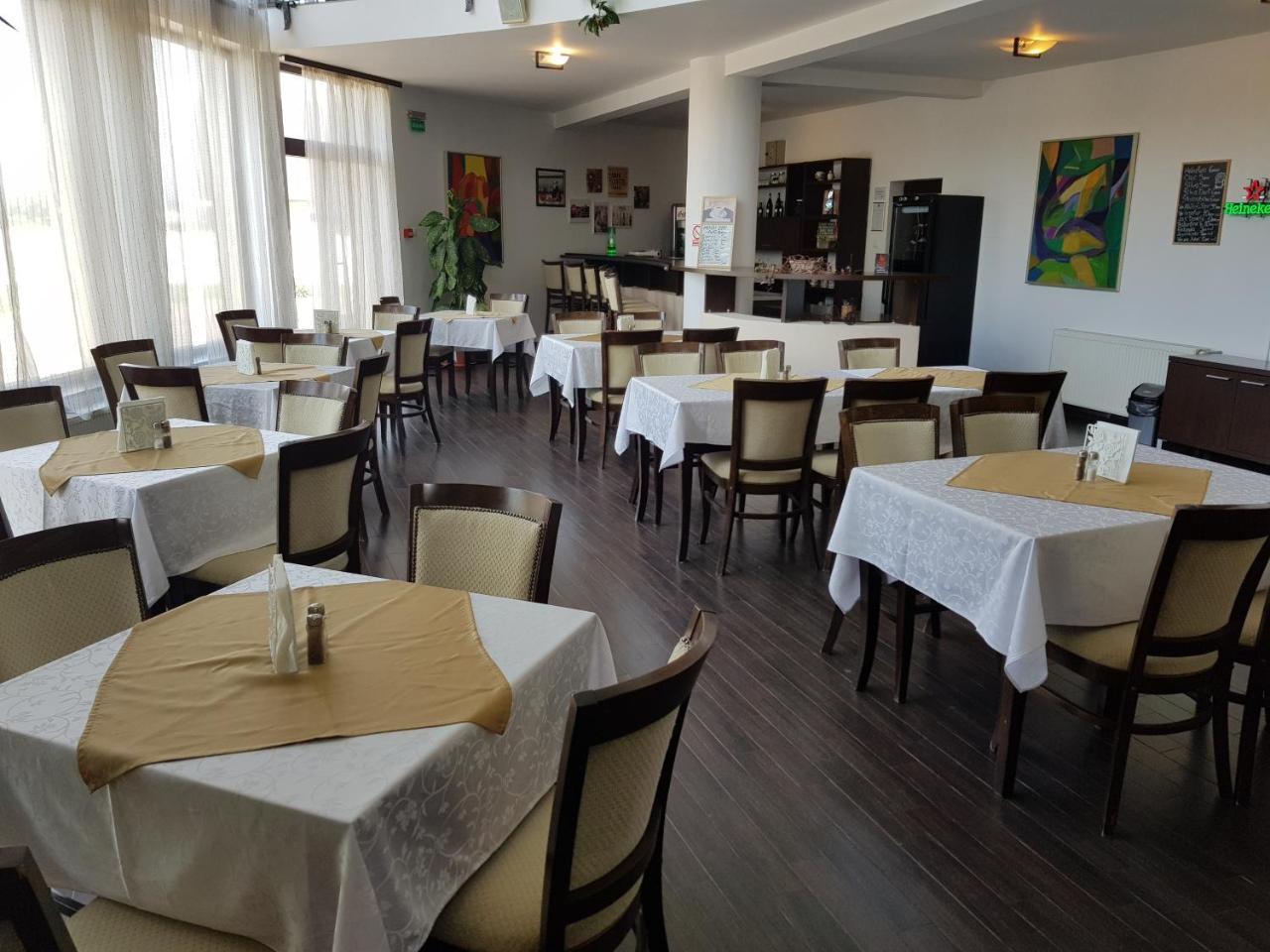 Aseltur Brasov Hotel Luaran gambar