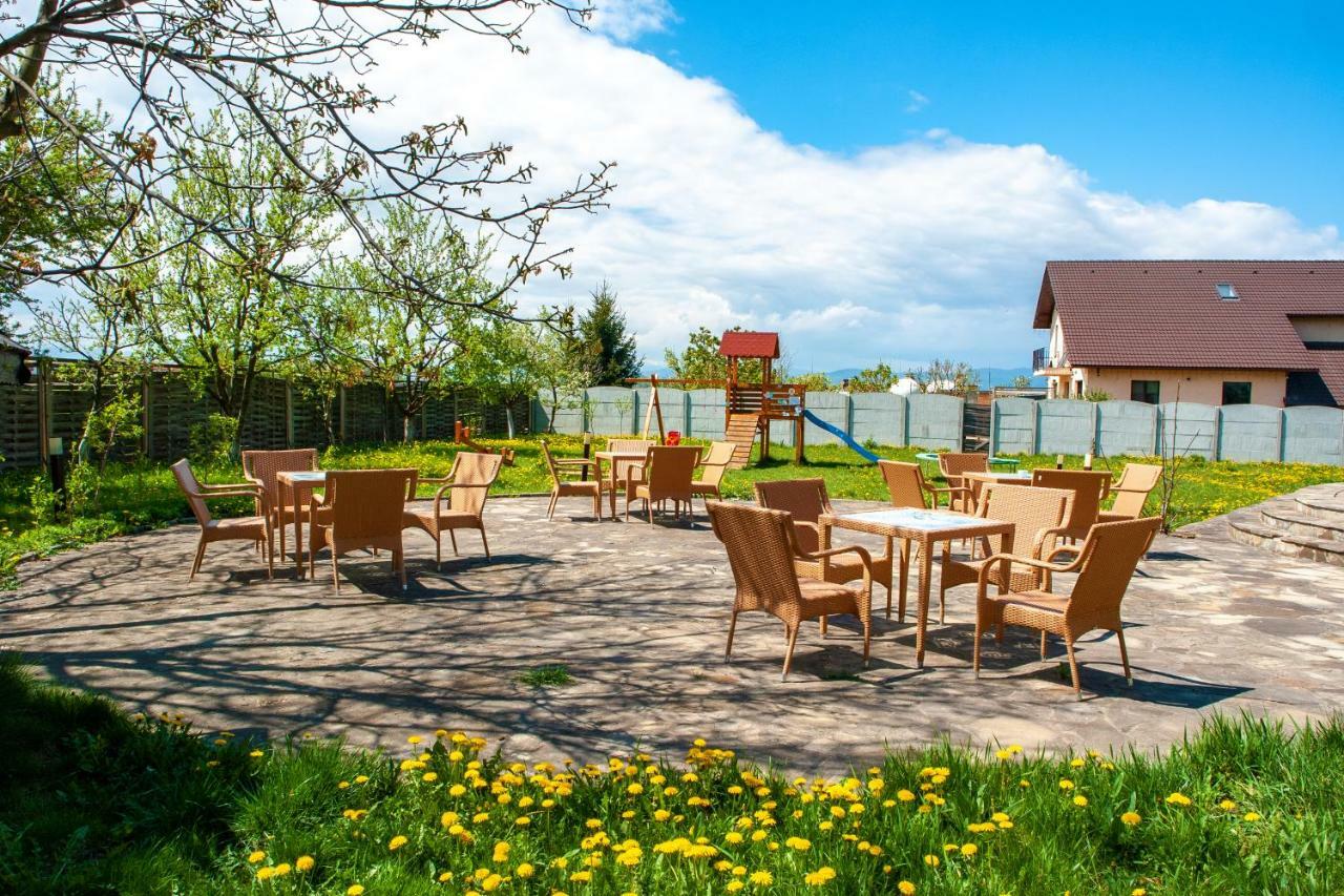Aseltur Brasov Hotel Luaran gambar